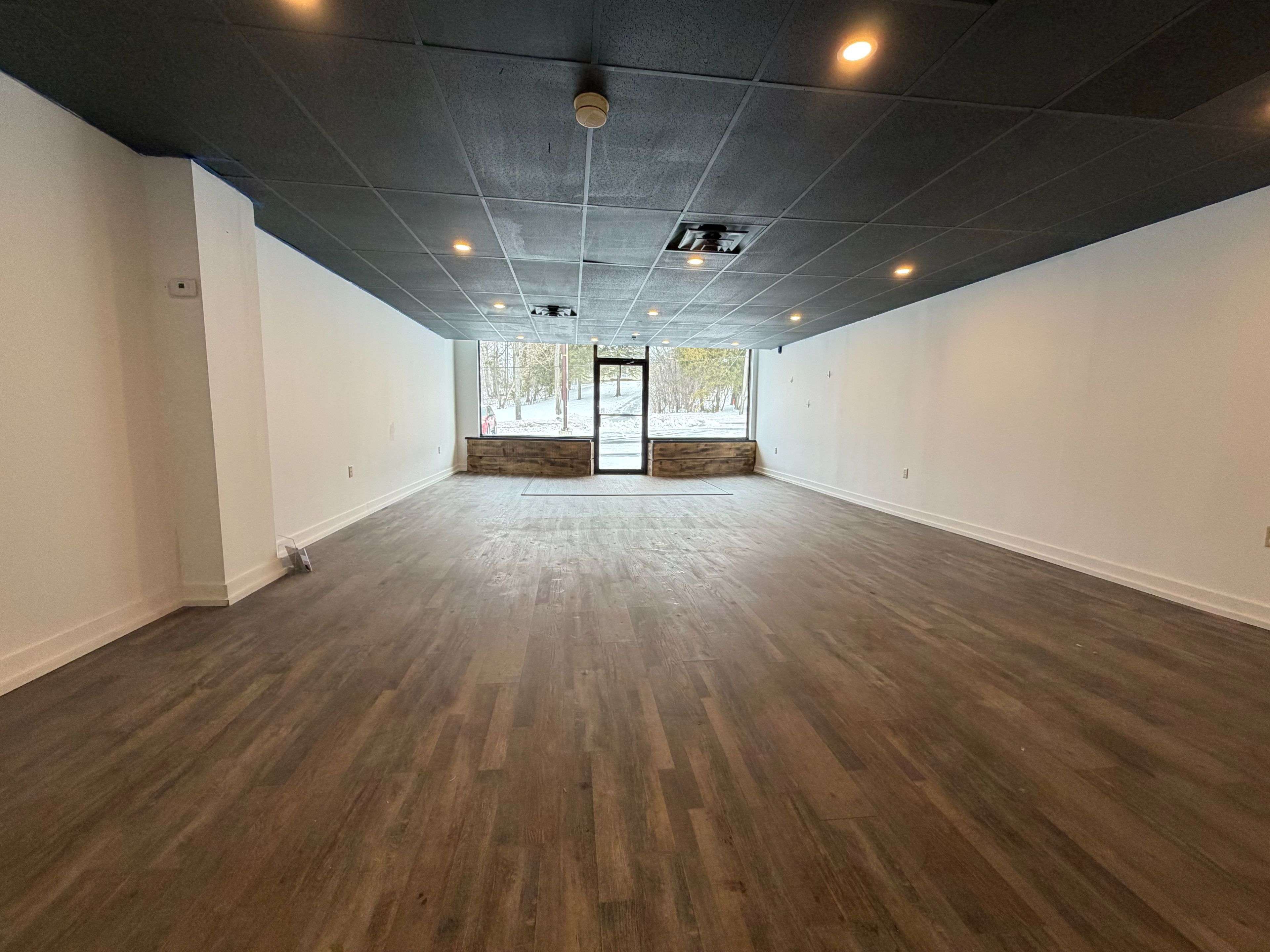 Brock, ON L0K 1A0,466 Osborne ST E #468