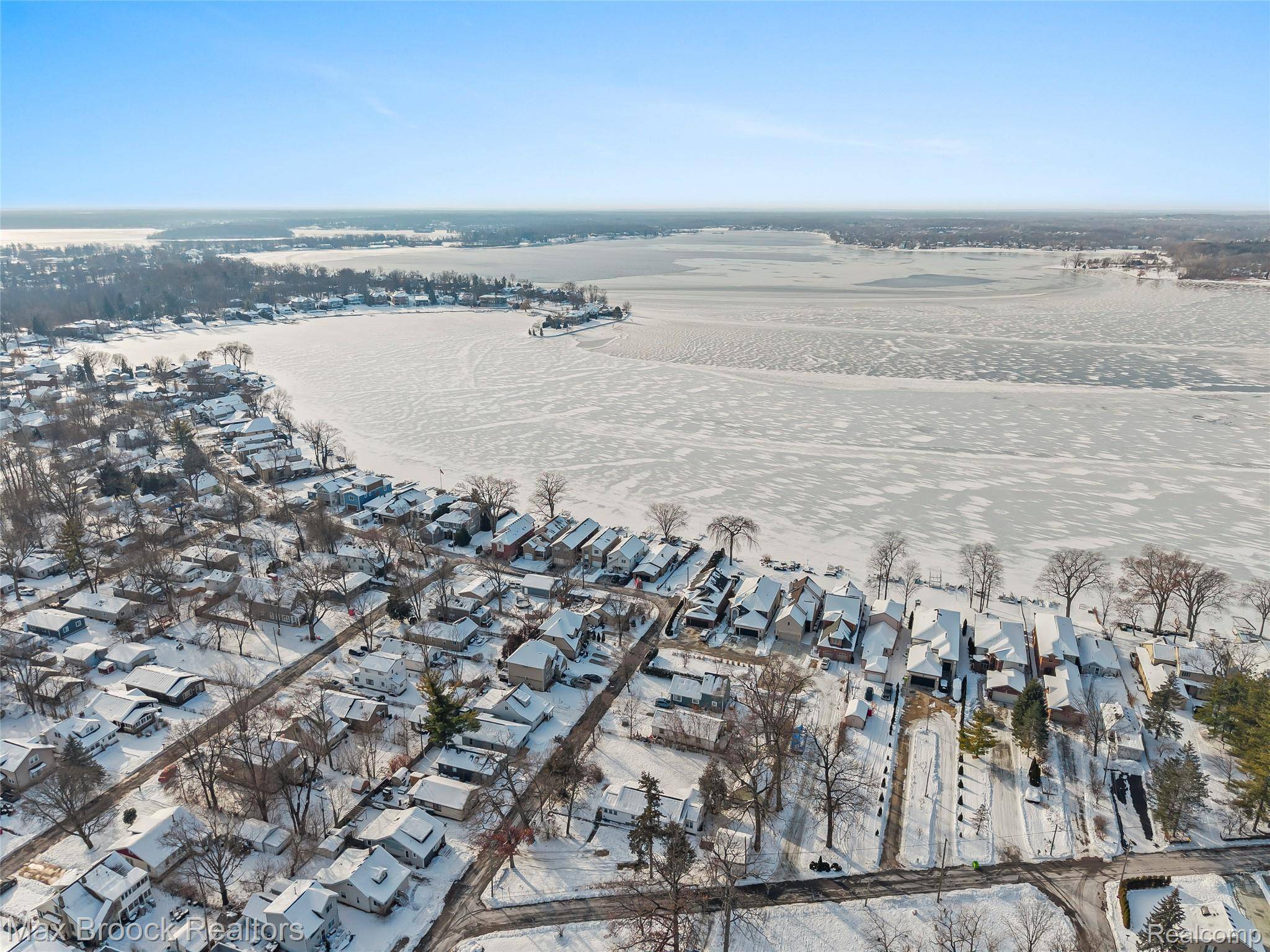 Keego Harbor, MI 48320,3020 Grove ST