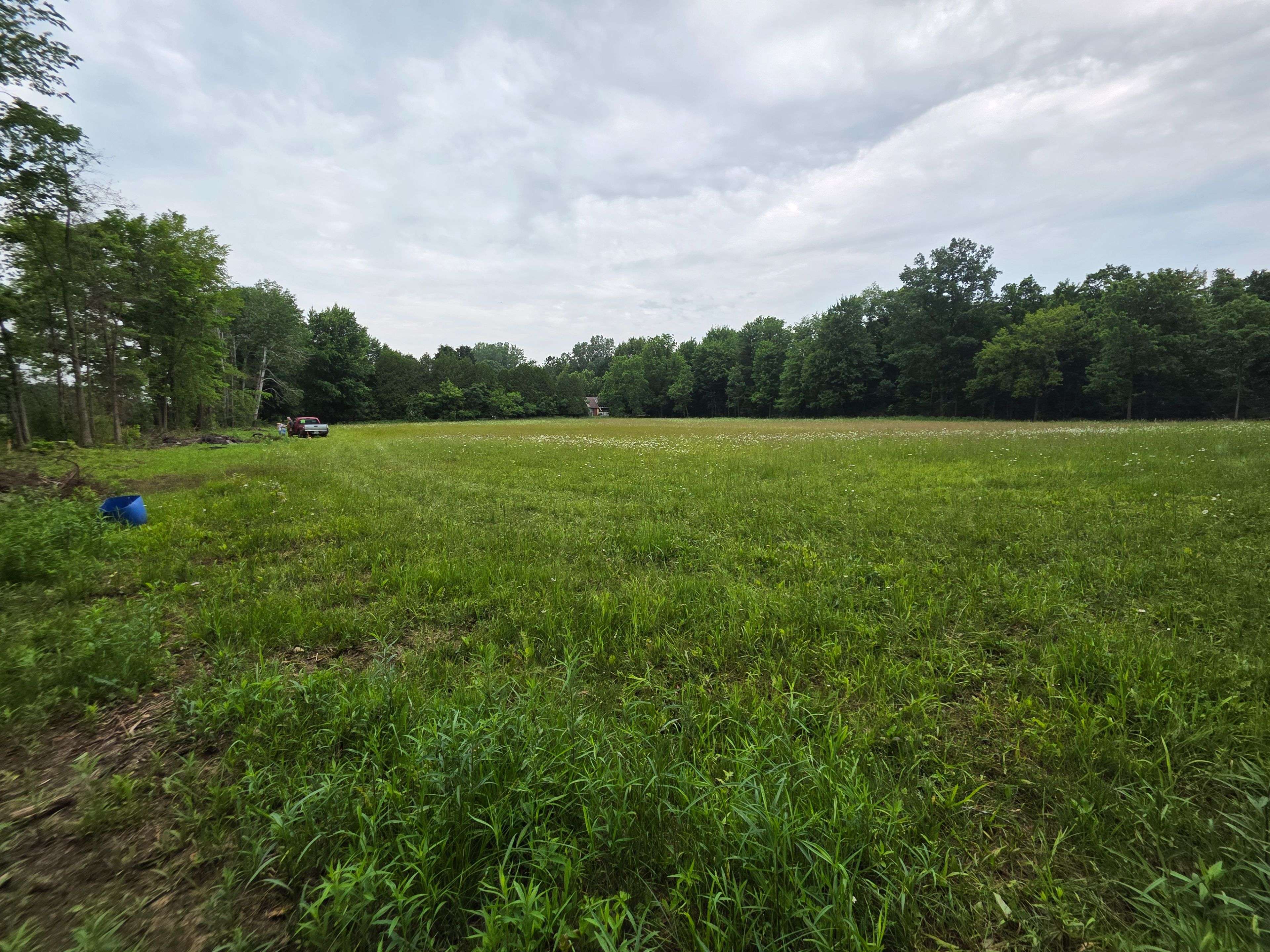 Chatham-kent, ON N0P 1C0,30101 Peter RD