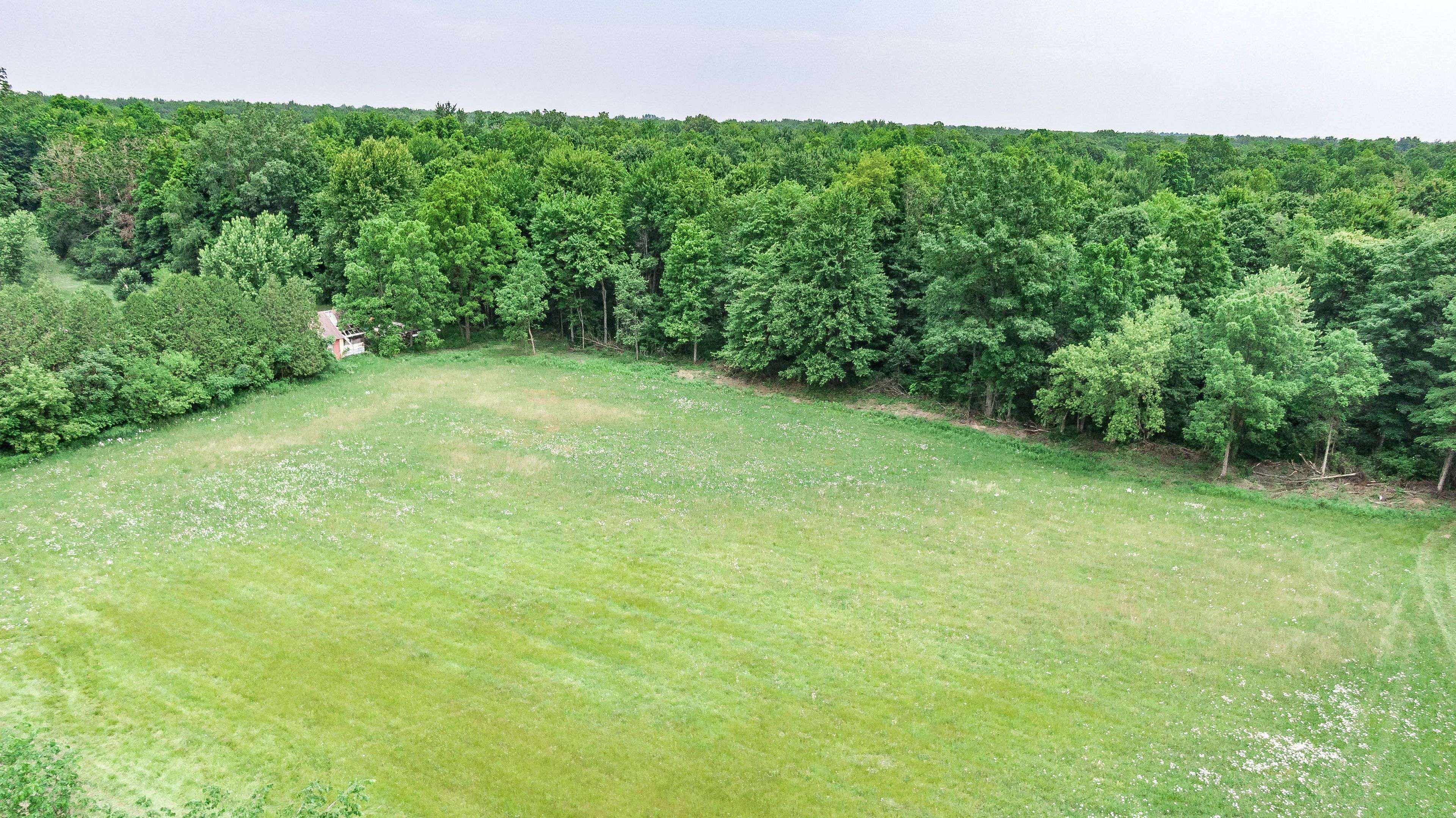 Chatham-kent, ON N0P 1C0,30101 Peter RD