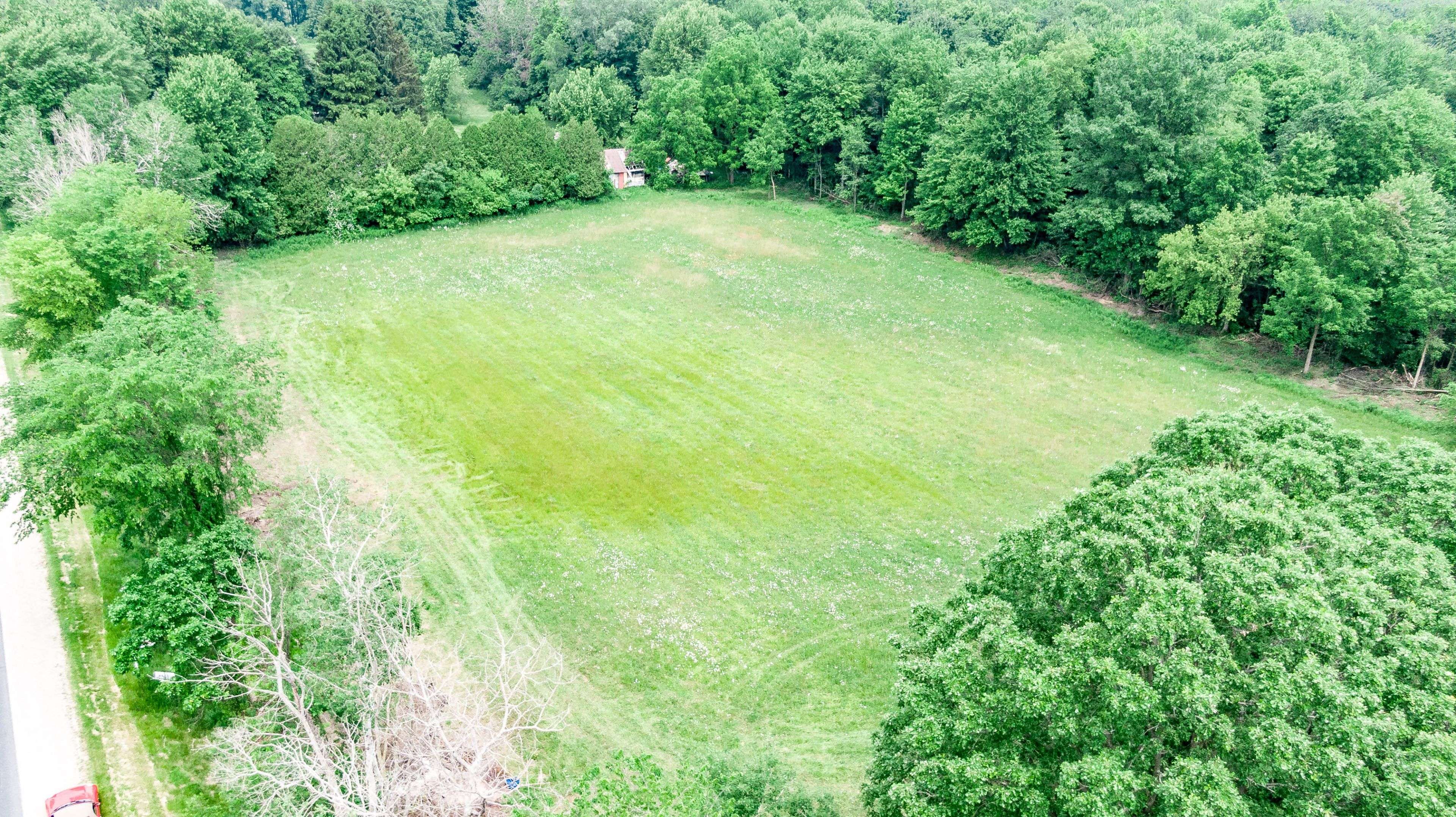 Chatham-kent, ON N0P 1C0,30101 Peter RD