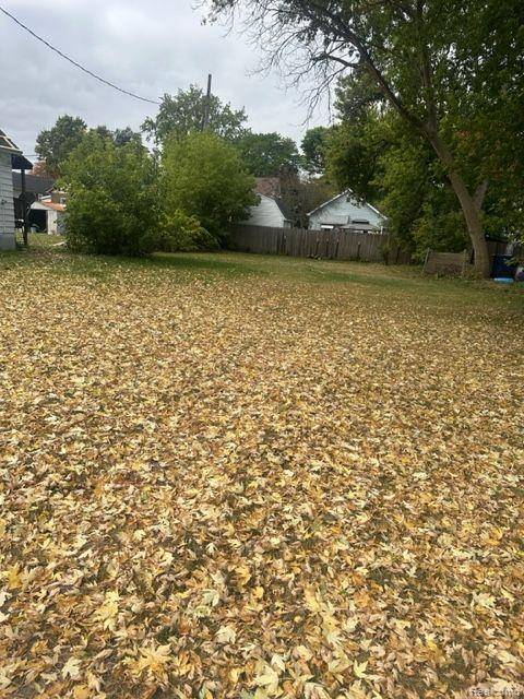 208 S SHERIDAN ST, Bay City, MI 48708