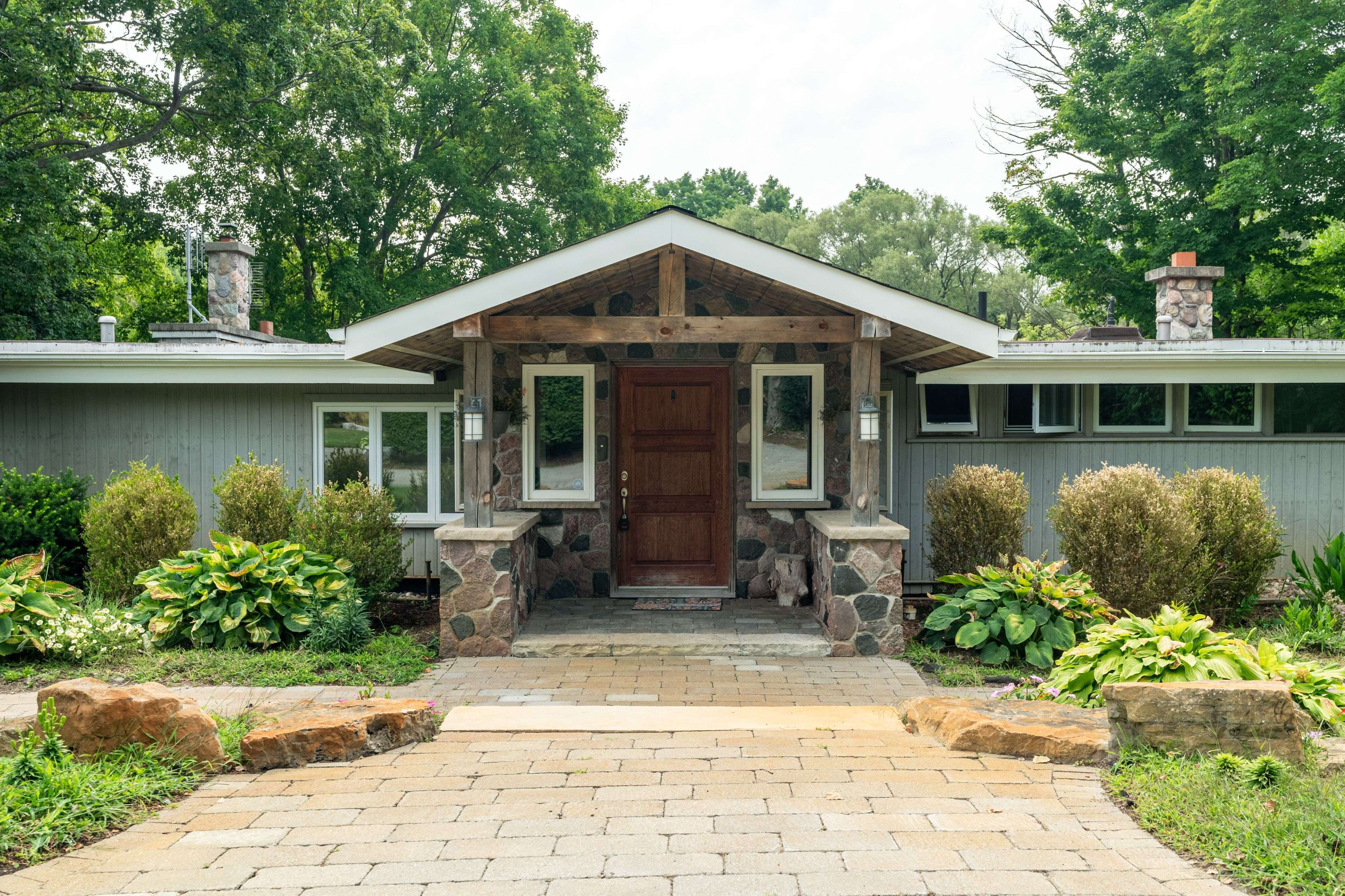 Markham, ON L3P 3J3,6165 19th AVE