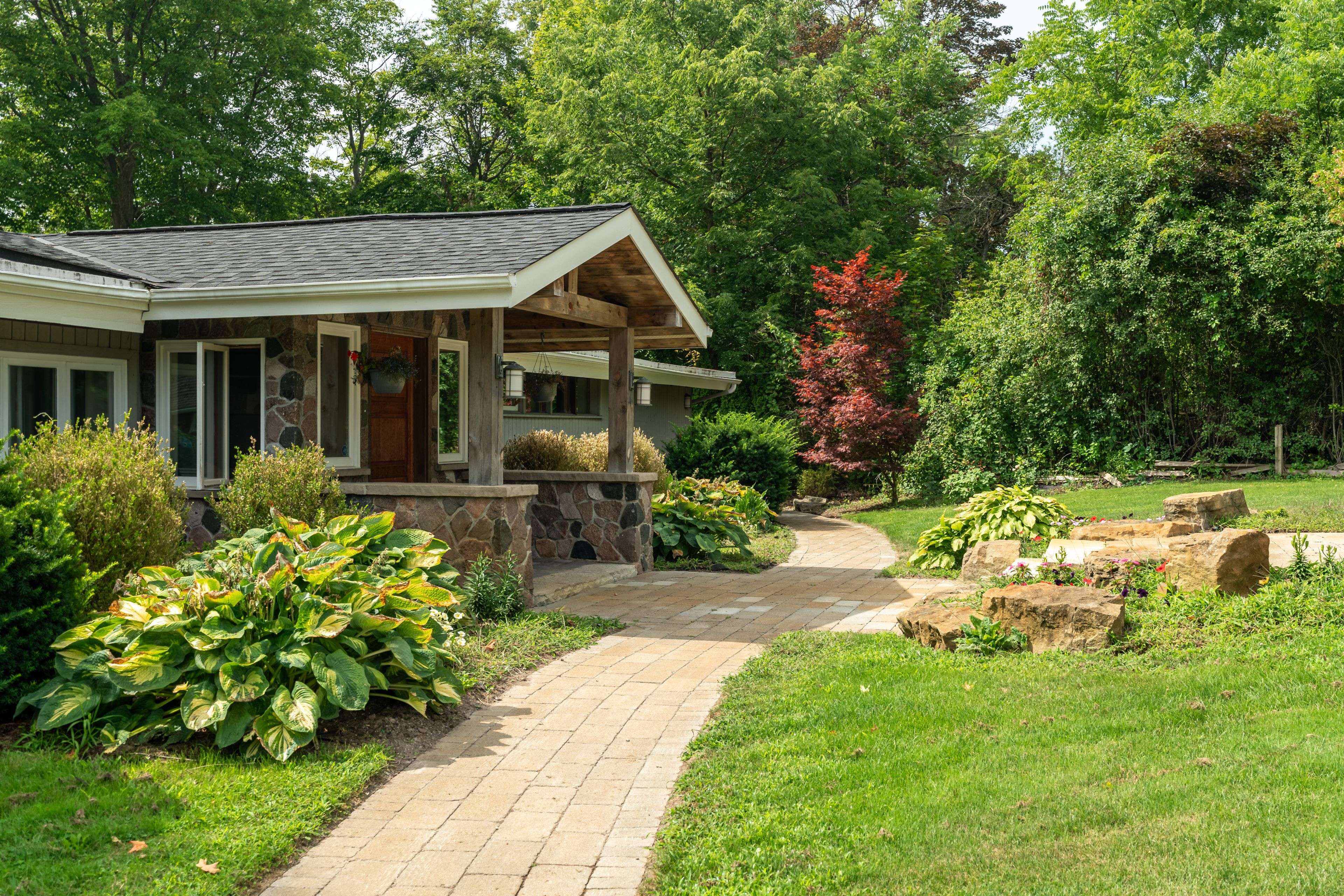 Markham, ON L3P 3J3,6165 19th AVE