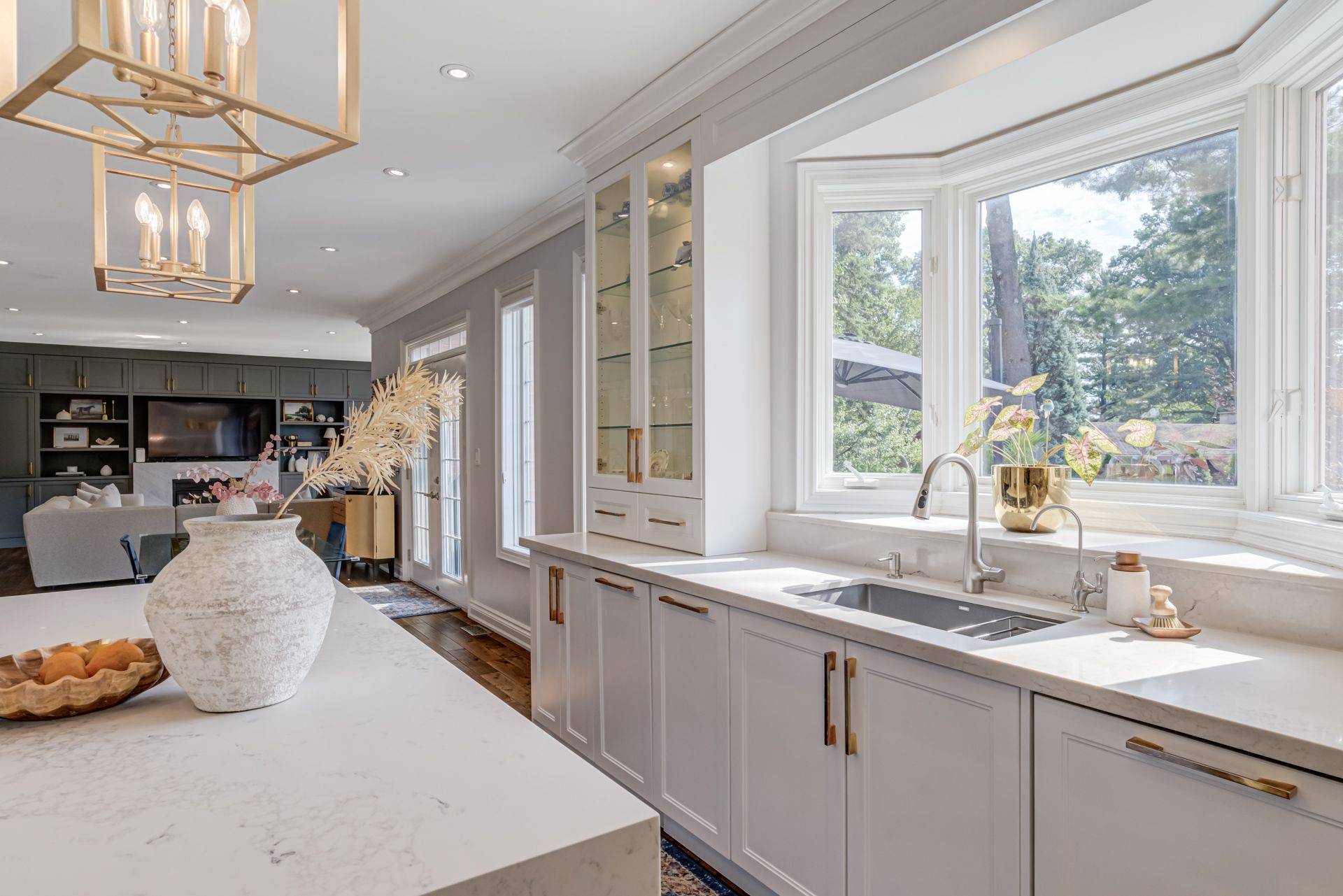 Mississauga, ON L5C 4G5,2212 Oneida CT