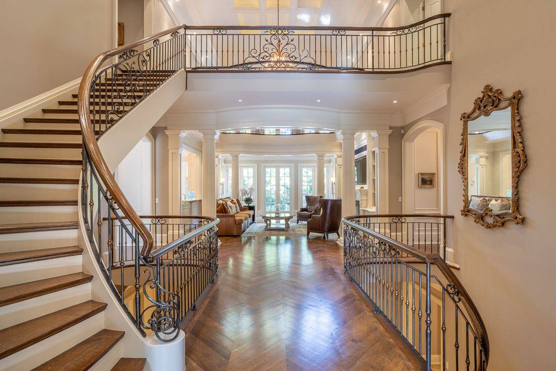 Toronto W08, ON M9A 4R1,43 North DR