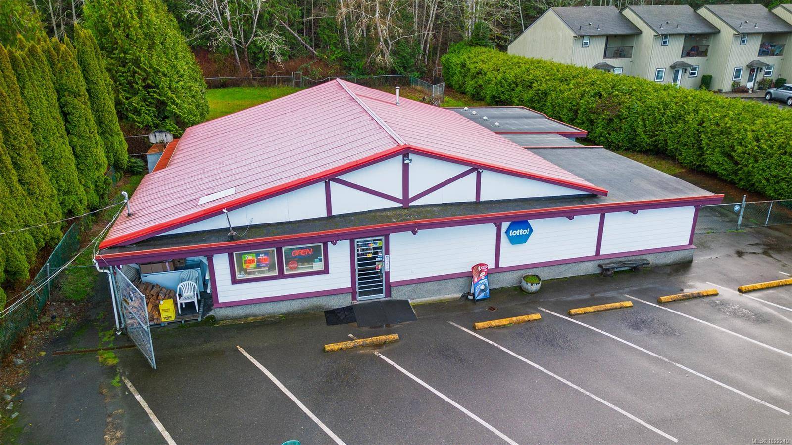 Qualicum Beach, BC V9K 2B3,3346 Island Hwy W