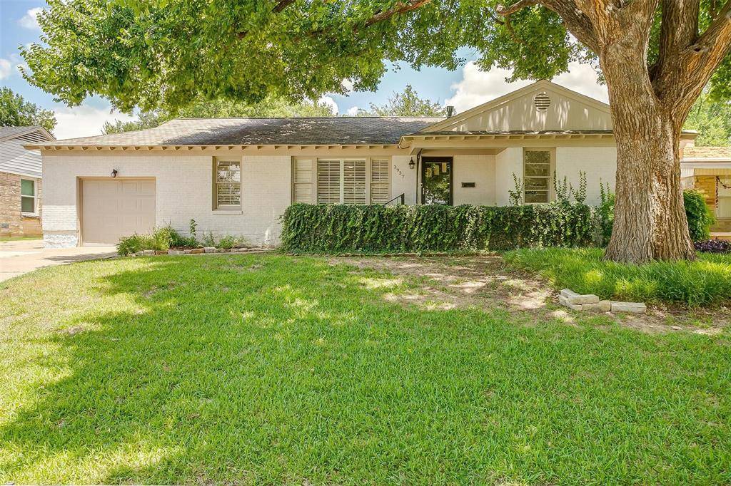 Fort Worth, TX 76109,3937 Weyburn Drive