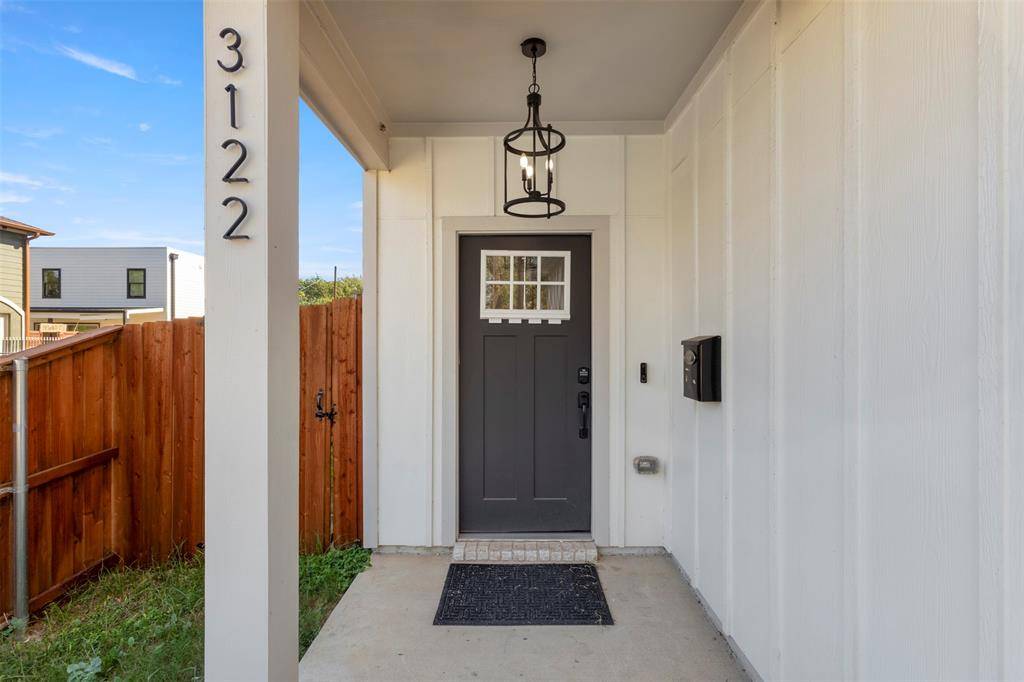 Dallas, TX 75212,3122 Chihuahua Avenue