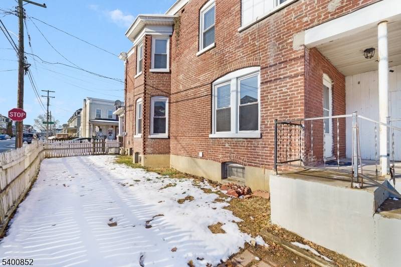 Phillipsburg Town, NJ 08865,79 Schultz Ave