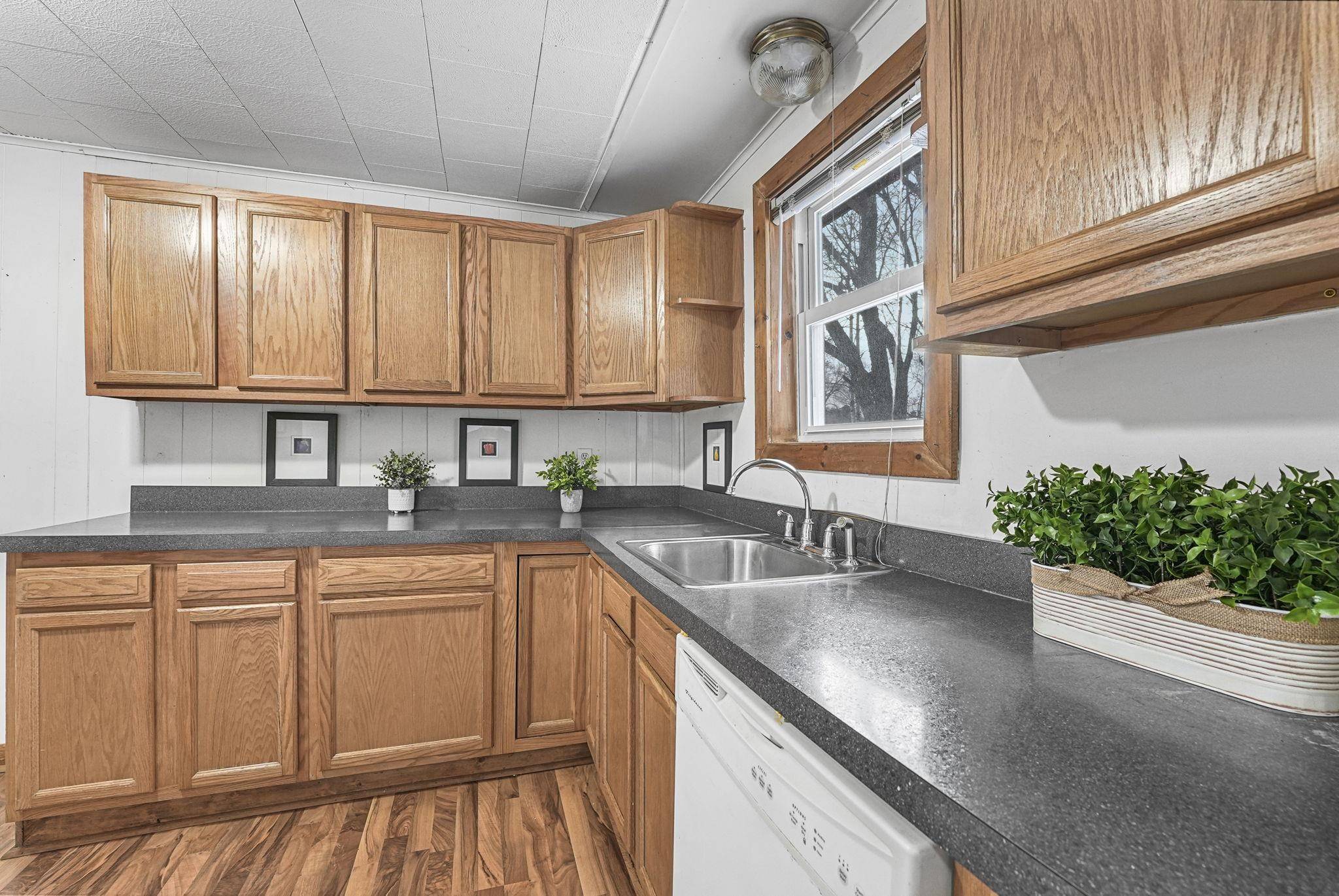 Rapid City, MI 49676,5719 Main ST