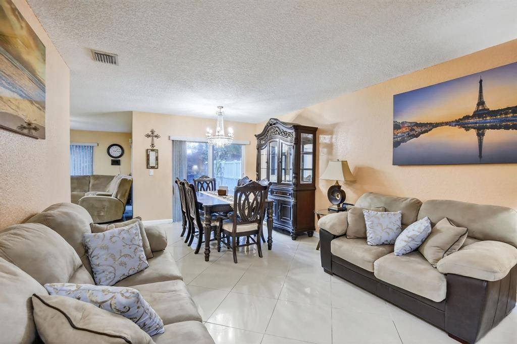 Sunrise, FL 33351,5449 NW 95th Ave