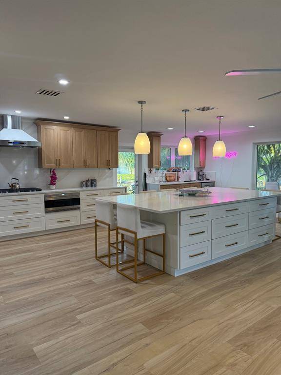 Pompano Beach, FL 33060,1861 SE 6th St