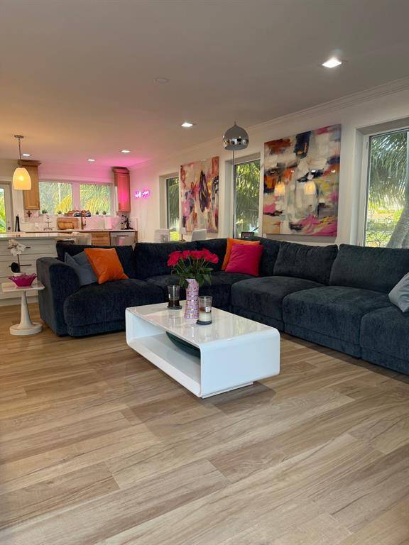 Pompano Beach, FL 33060,1861 SE 6th St