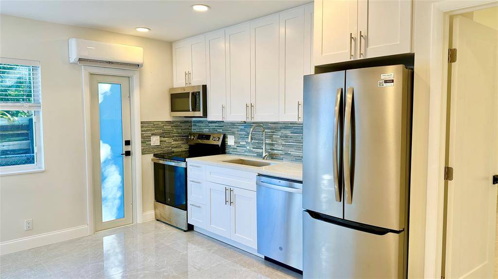 Fort Lauderdale, FL 33304,1145 NE 17th Way #3