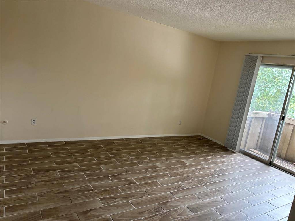 Dallas, TX 75230,5921 Harvest Hill Road #2086