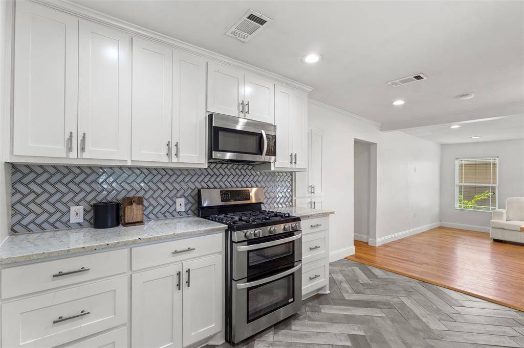 Grand Prairie, TX 75051,701 SW 5th Street