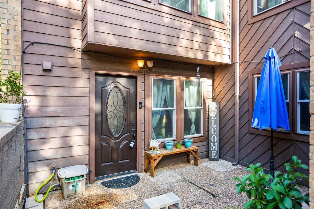 Fort Worth, TX 76112,739 Oakwood Trail