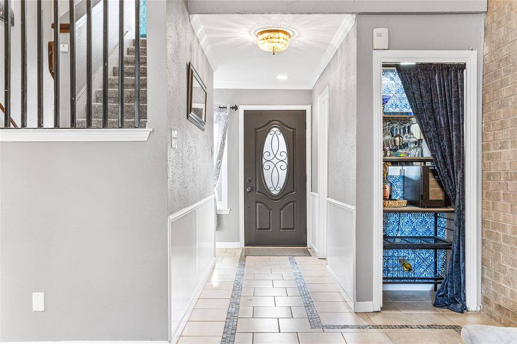 Fort Worth, TX 76112,739 Oakwood Trail