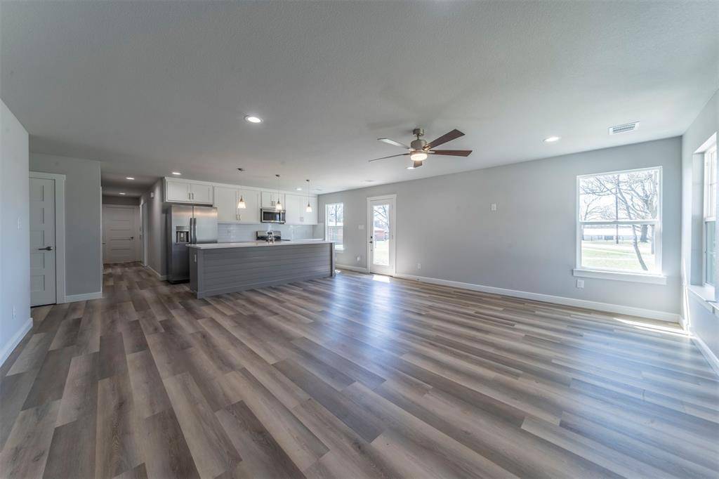 Waxahachie, TX 75165,220 Patrick Street