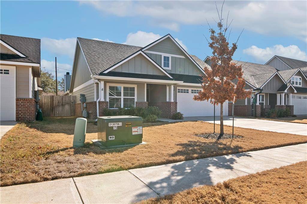 Mcgregor, TX 76657,422 Travis Drive