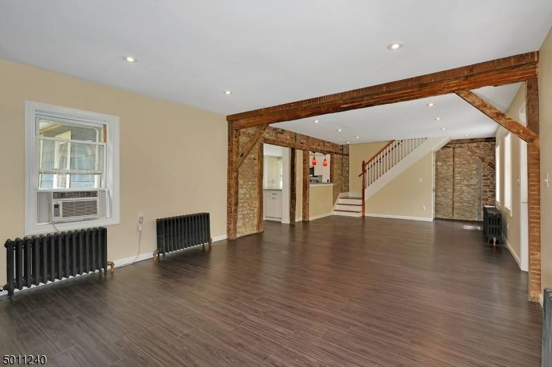 Greenwich Twp., NJ 08886,619 South Main Street