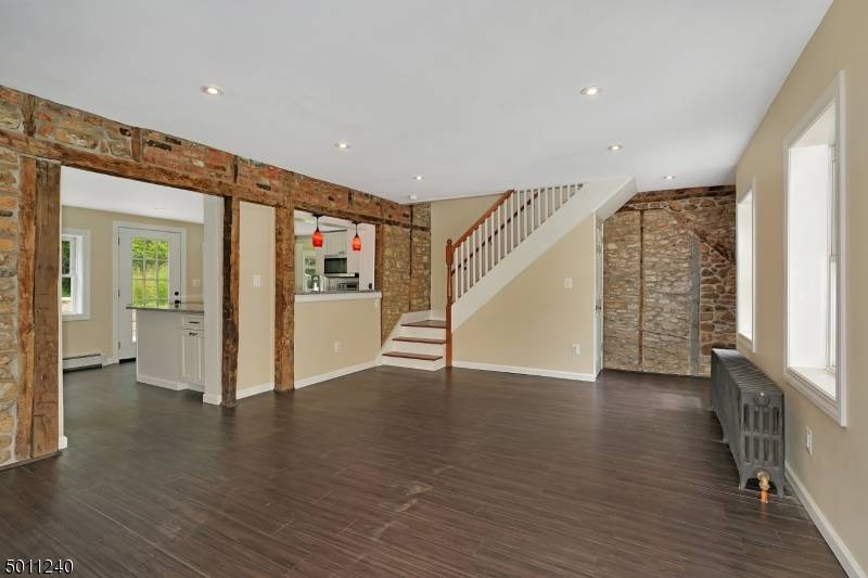 Greenwich Twp., NJ 08886,619 South Main Street