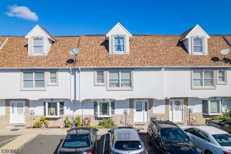 Newark City, NJ 07105,13 Val Sumo Ln