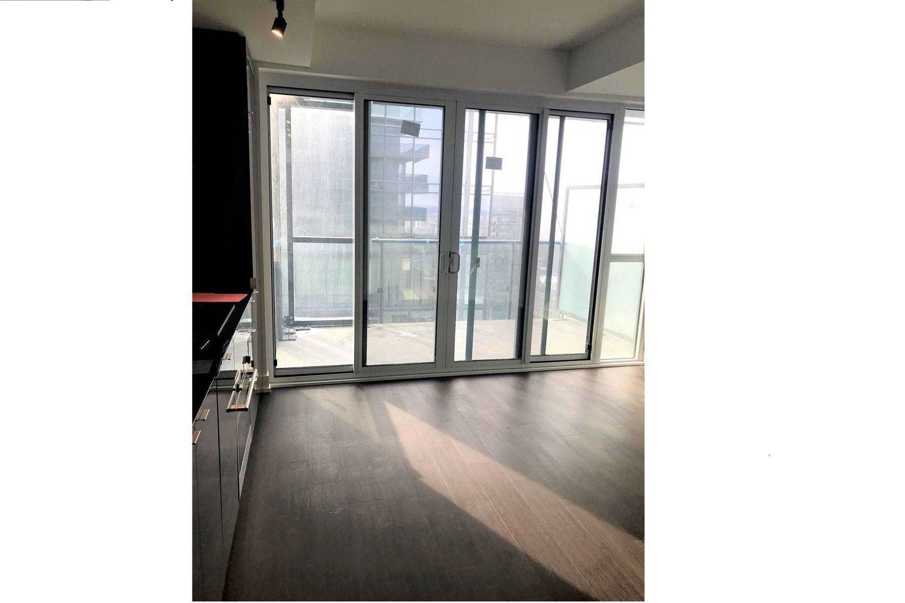 Toronto C01, ON M4Y 1A1,7 Grenville ST #5602