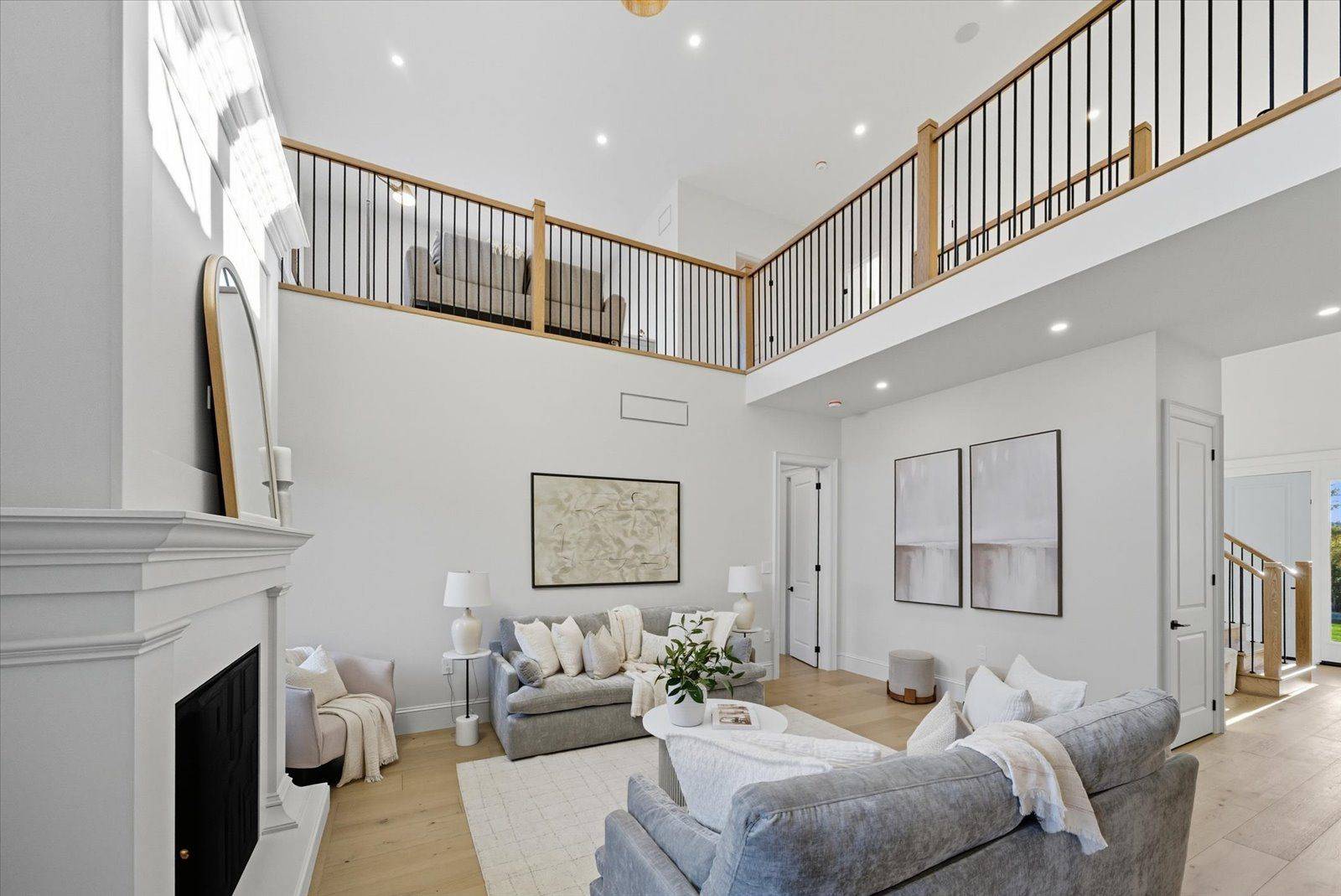 Clarington, ON L1B 1L9,631 Mill ST S