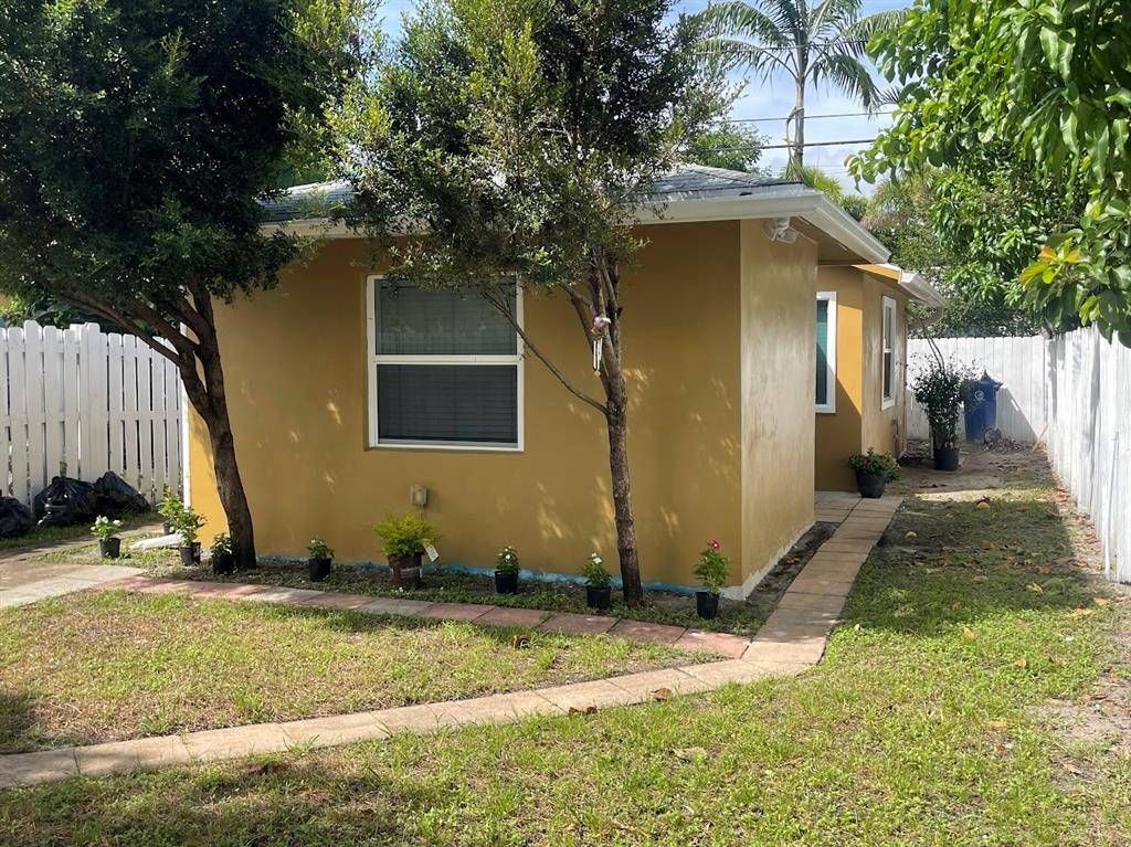 Fort Lauderdale, FL 33304,533 NE 15th St