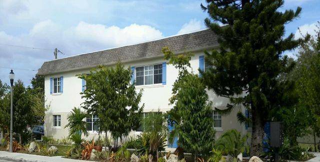 Fort Lauderdale, FL 33311,907 NW 4th St #1