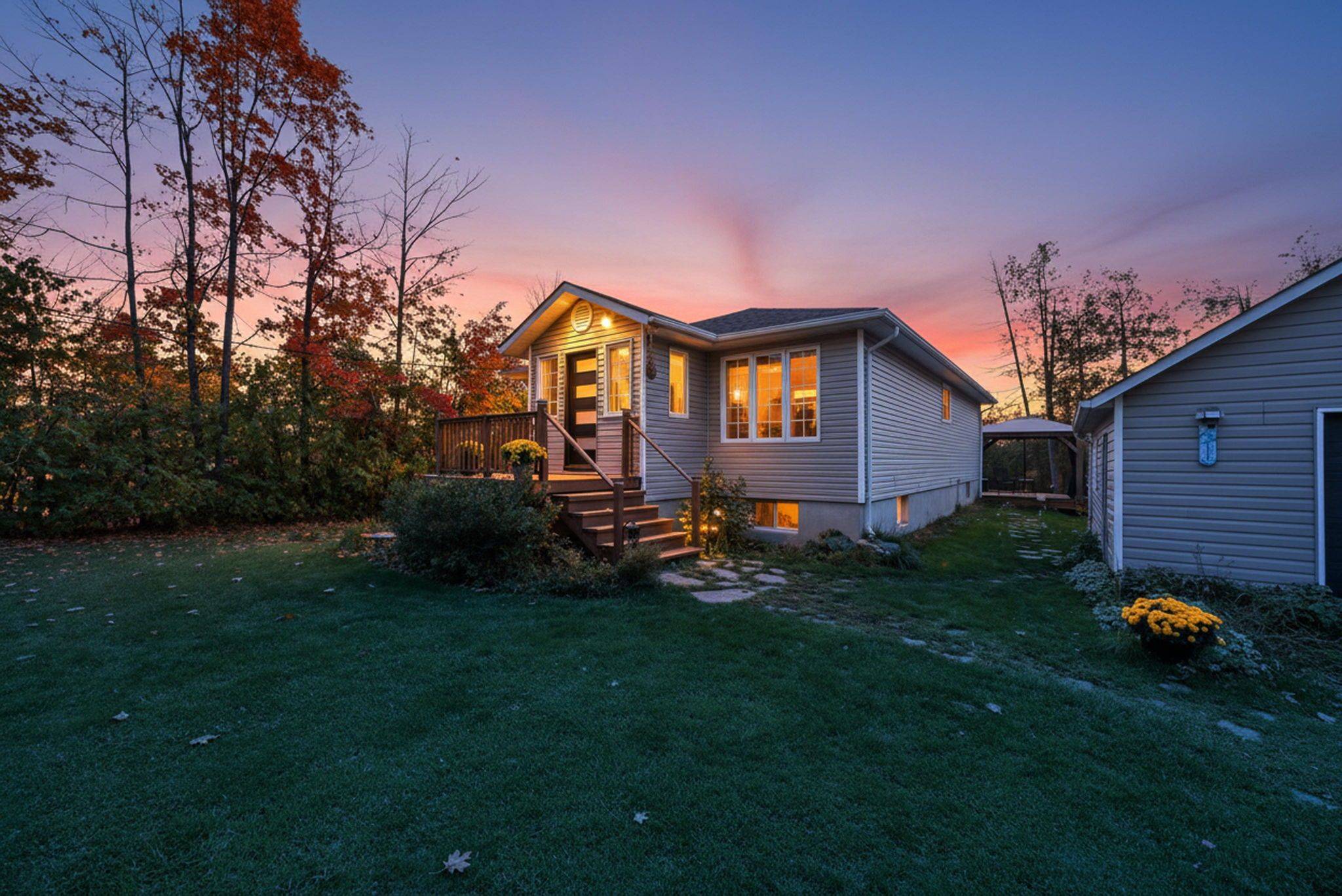 Oro-medonte, ON L0L 1T0,73 Poplar CRES