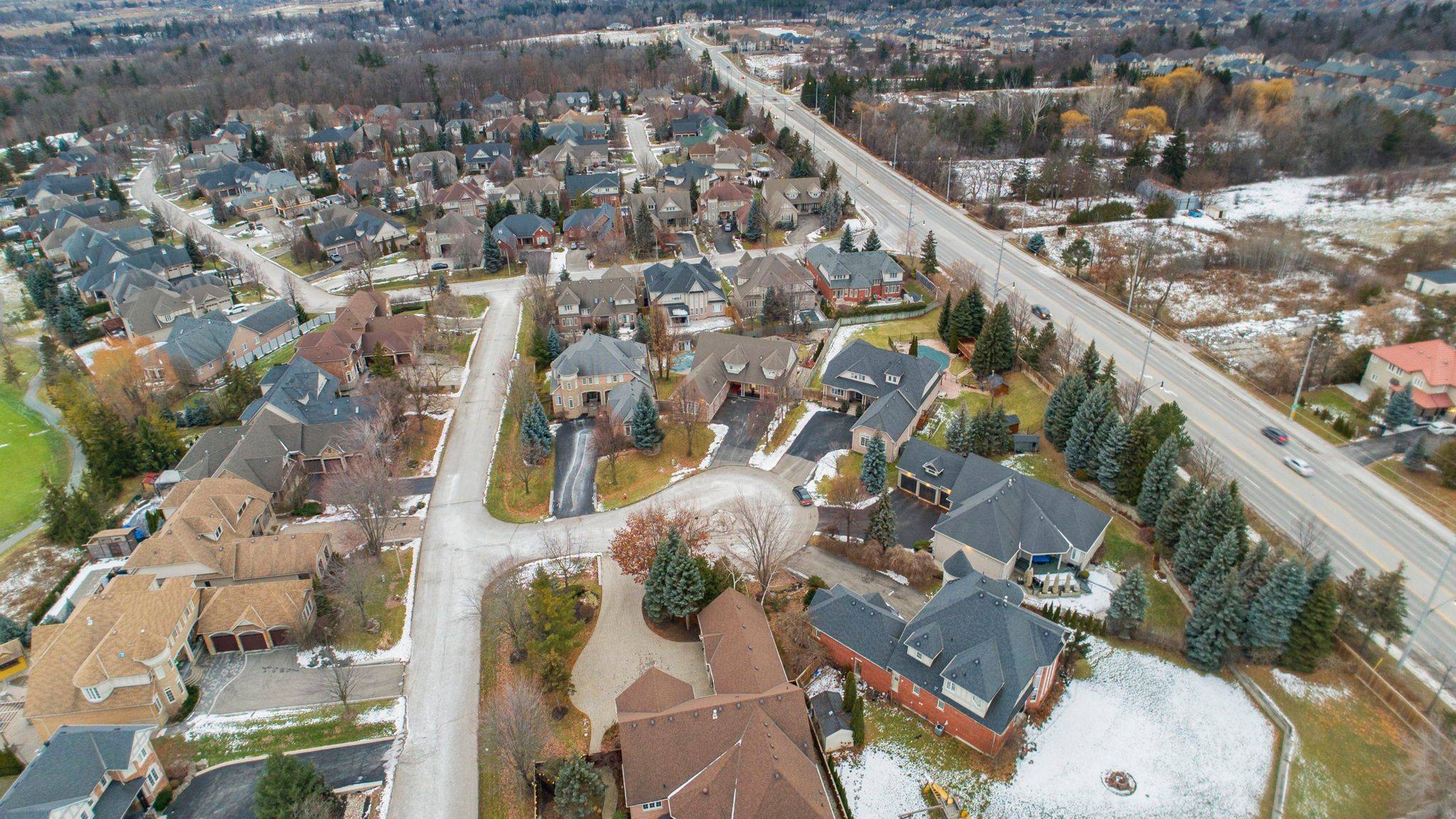 Brampton, ON L6Y 5G9,4 Champion CT