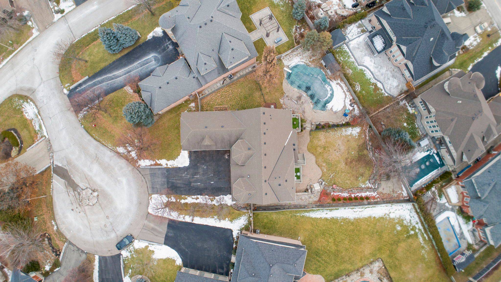 Brampton, ON L6Y 5G9,4 Champion CT