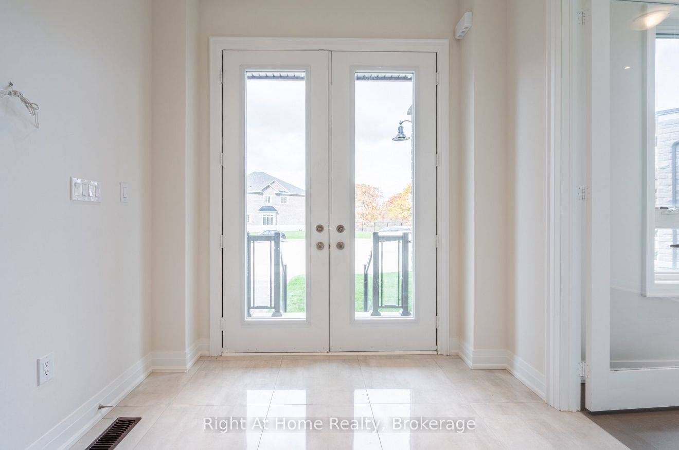 Hamilton, ON L0R 2H1,94 Smokey Hollow PL