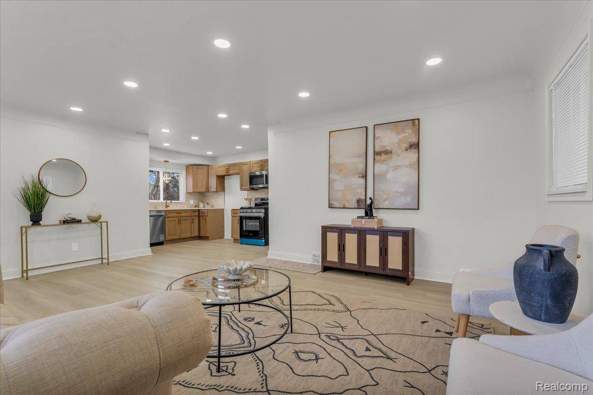 Detroit, MI 48227,14050 Prevost ST