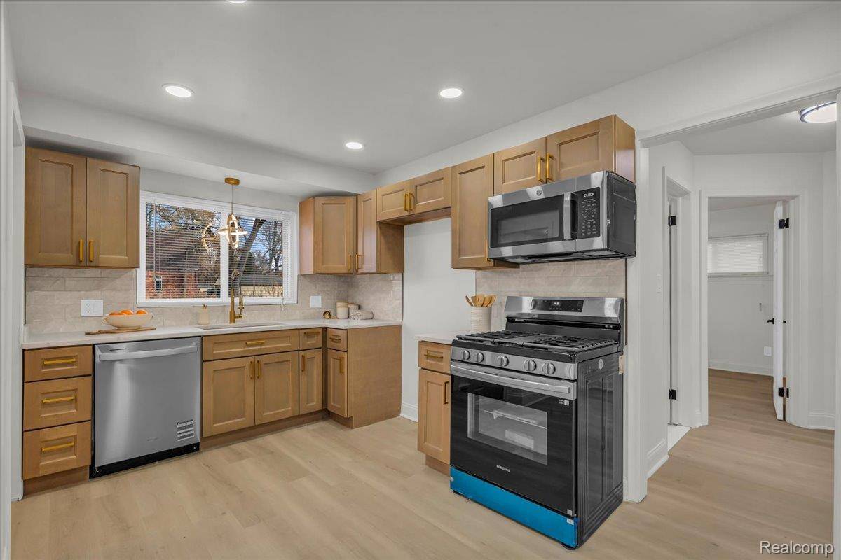 Detroit, MI 48227,14050 Prevost ST