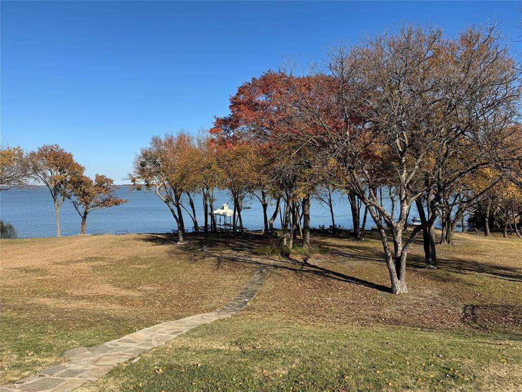 Rowlett, TX 75089,8909 Creekside Drive