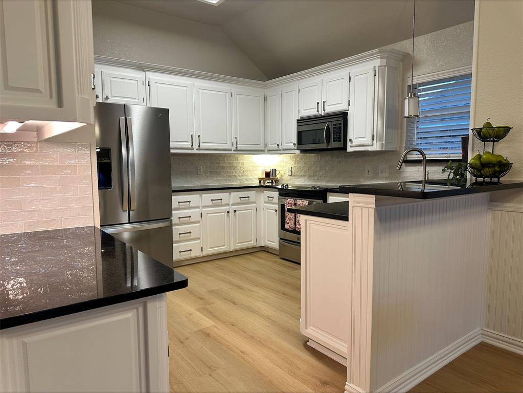 Arlington, TX 76001,7302 Heritage Oaks Court