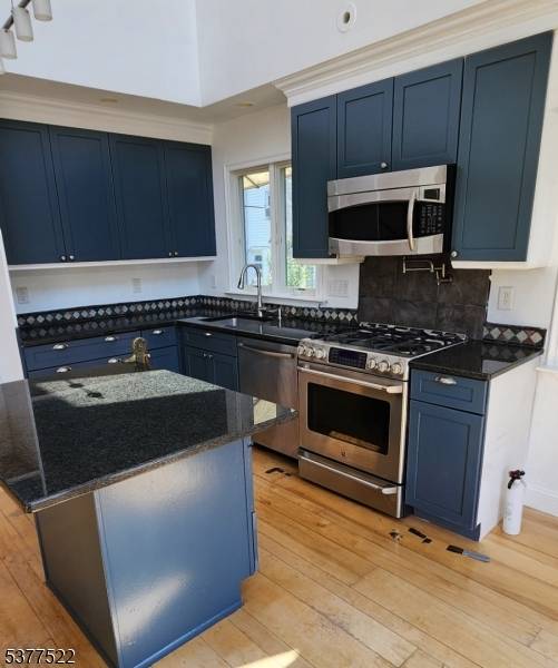 Byram Twp., NJ 07821,7 Lakeview Trl