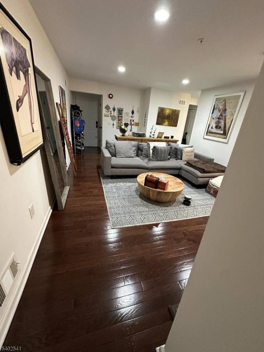 West Orange Twp., NJ 07052,38 Buchanon Ct