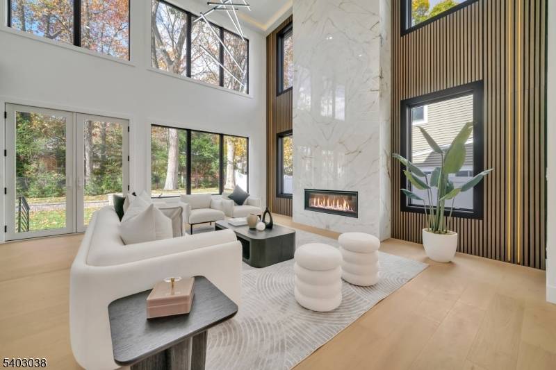 Paramus Boro, NJ 07652,801 Godwin Rd