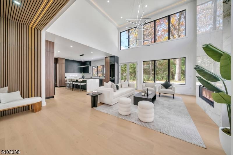 Paramus Boro, NJ 07652,801 Godwin Rd