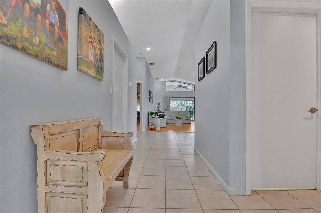 Boynton Beach, FL 33437,6135 Bay Isles Dr