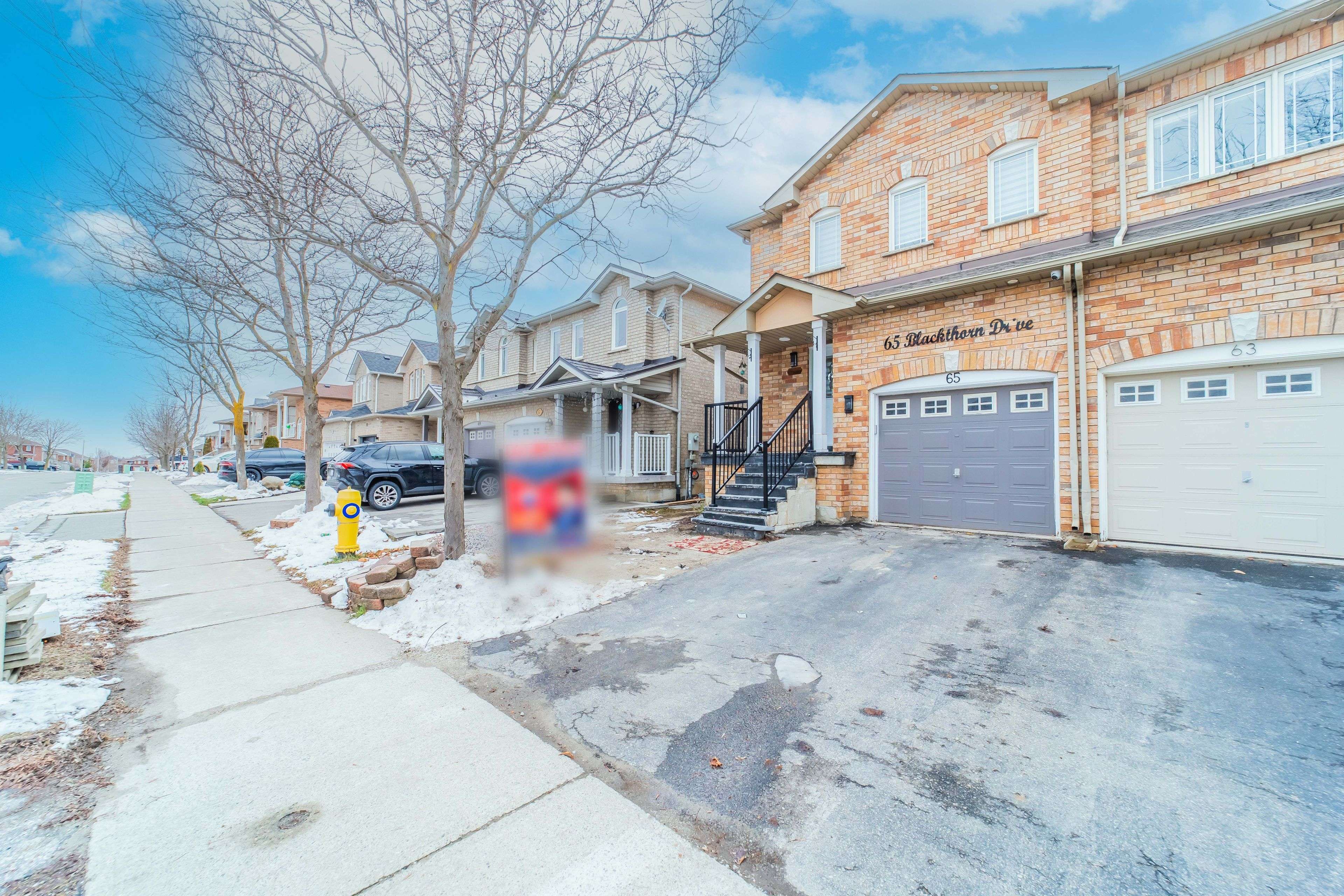Vaughan, ON L6A 3N5,65 Blackthorn DR