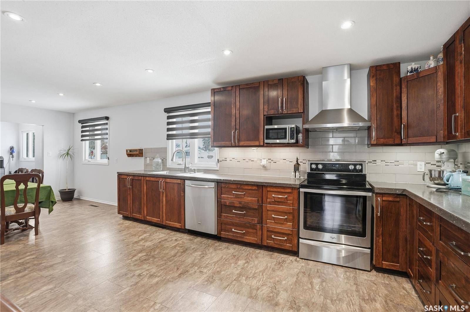 Wilkie, SK S0K 4W0,204 7th AVENUE W