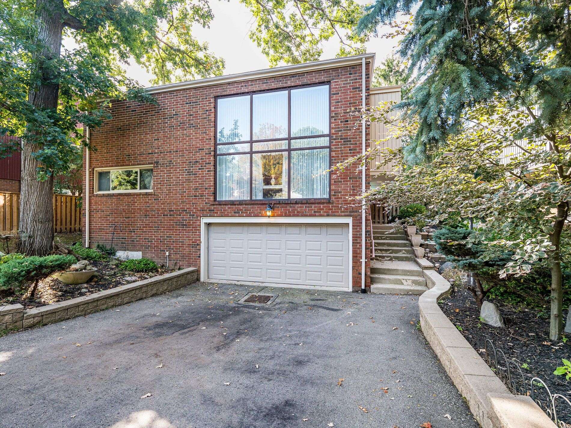 Mississauga, ON L5L 1P8,3636 Pitch Pine CRES