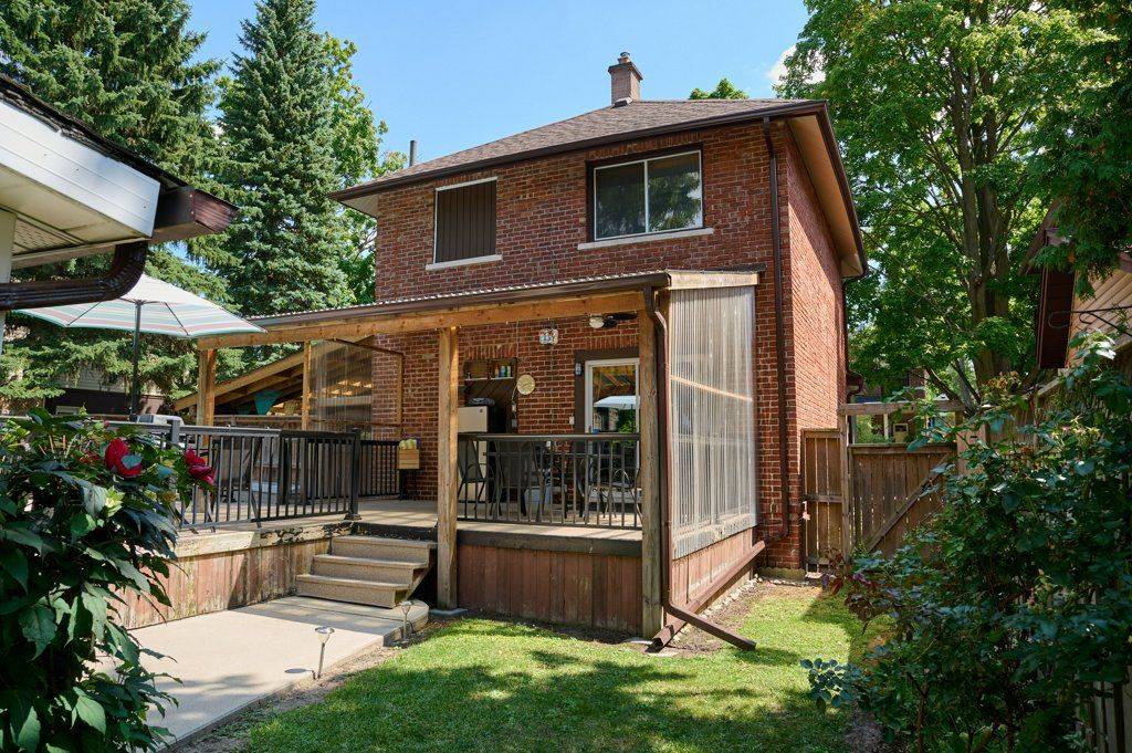 Kitchener, ON N2G 2H8,120 Wood ST