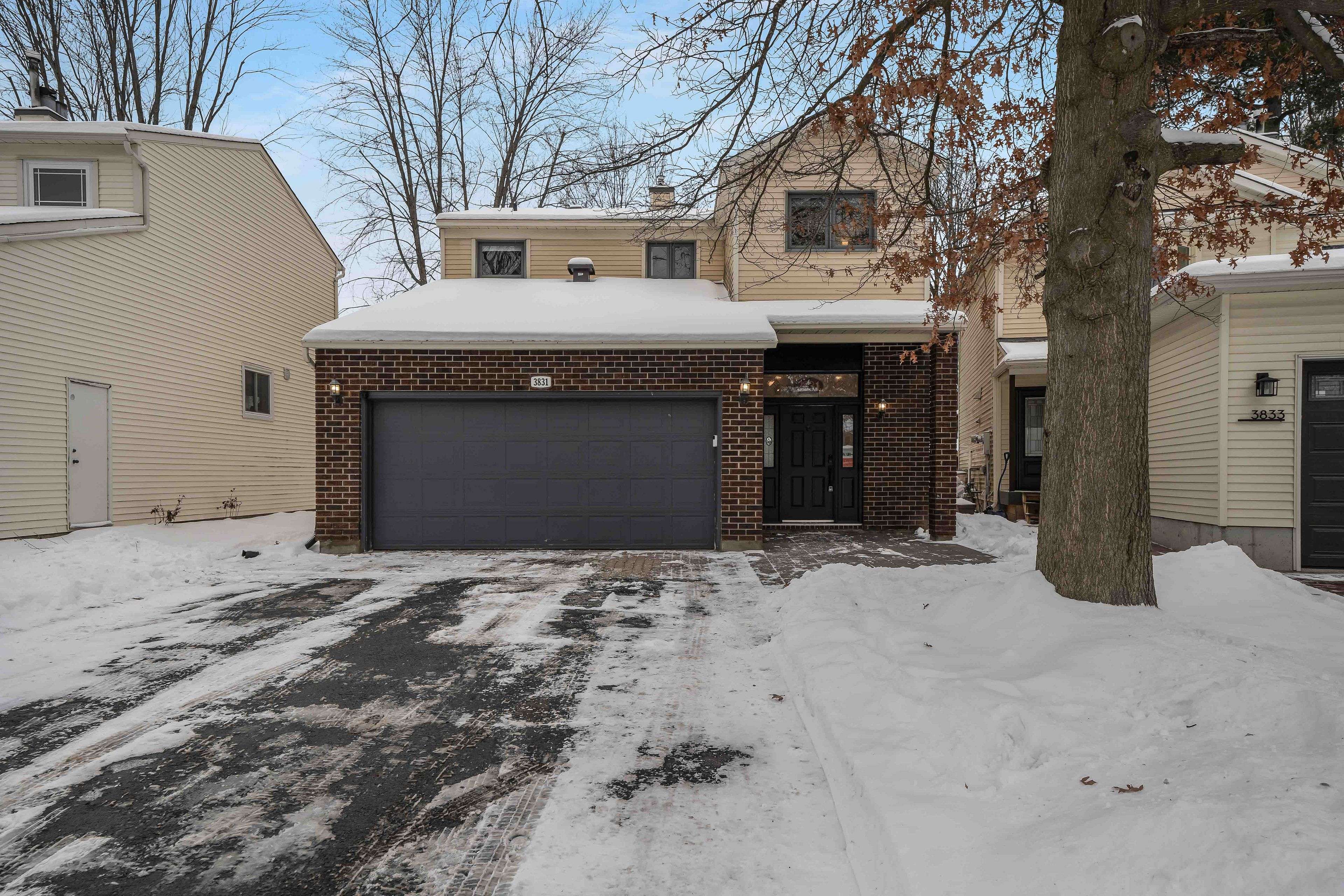 Blossom Park - Airport And Area, ON K1T 2G9,3831 Autumnwood ST